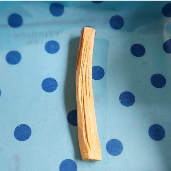 NEW Mini Meditation Set- Bronze Bell, Palo Santo Stick, Selinite Stone & Tray - Picture 4 of 6